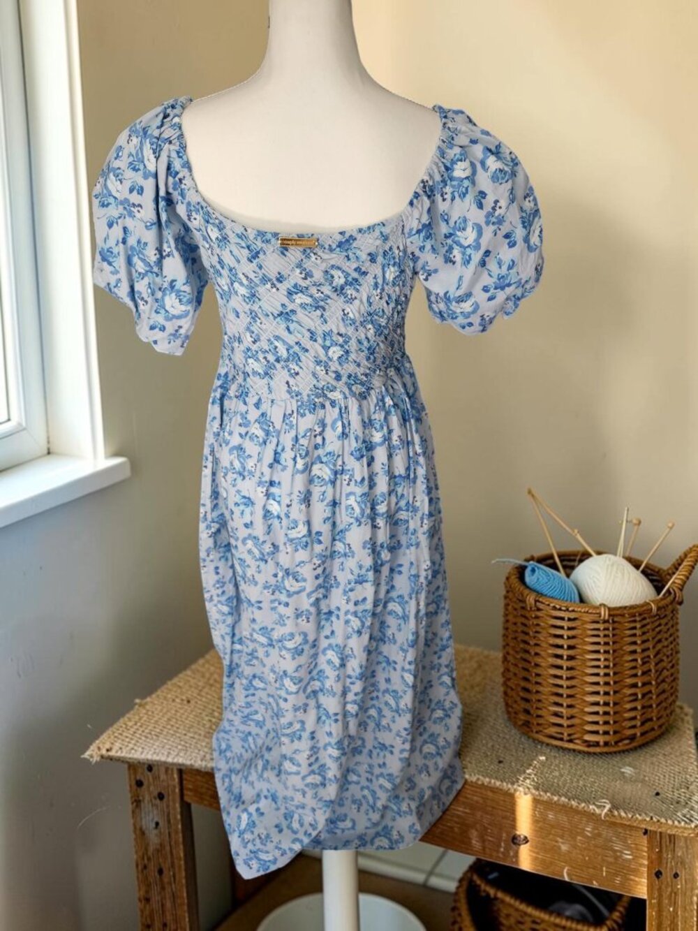 💙 Simply Southern Blue Floral Smocked Maxi Dress Large NWT 💙 - Picture 8 of 12